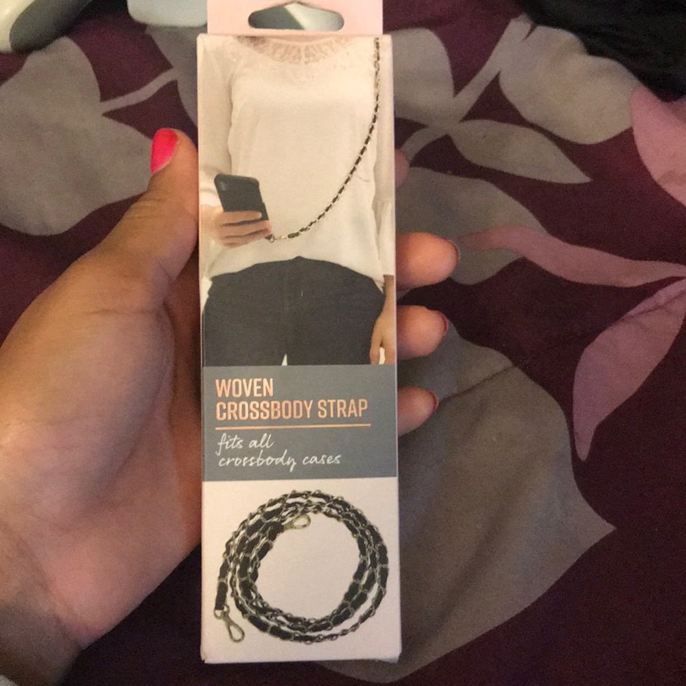 Woven crossbody strap for phones